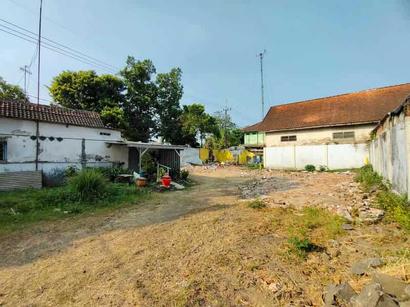 Sewa Aset Tanah Kosong Kota Mojokerto - Jl. Hasyim Ashari No. 16  - Jl. Hasyim Ashari No. 16 Kota Mojokerto - Foto 1