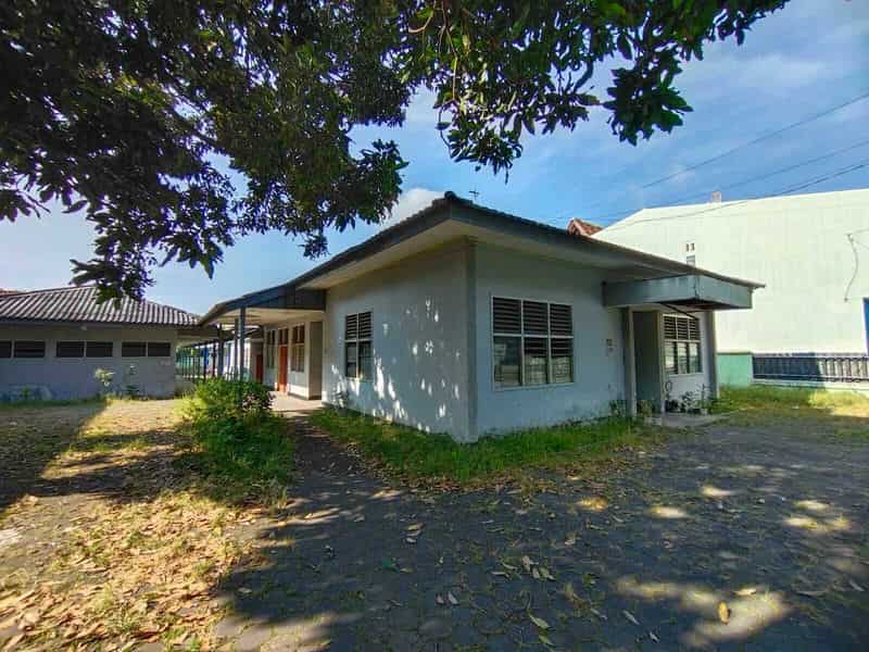 Sewa Aset Perkantoran Rumah Dinas PU Sumber Daya Air Banyuwangi, Kab. Banyuwangi - Jl. Adi Sucipto No.135 A  Thumbnail 9